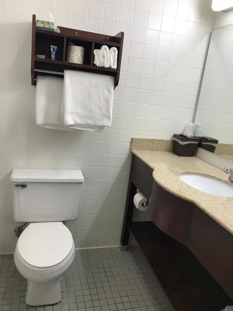 Cci Express Inn Central City Extérieur photo