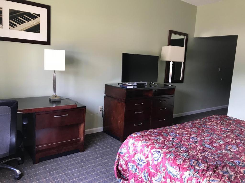 Cci Express Inn Central City Extérieur photo